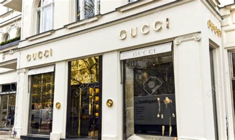 gucci spa lavora con noi|gucci sales assistant.